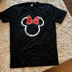 BLACK MINNIE MOUSE TEE